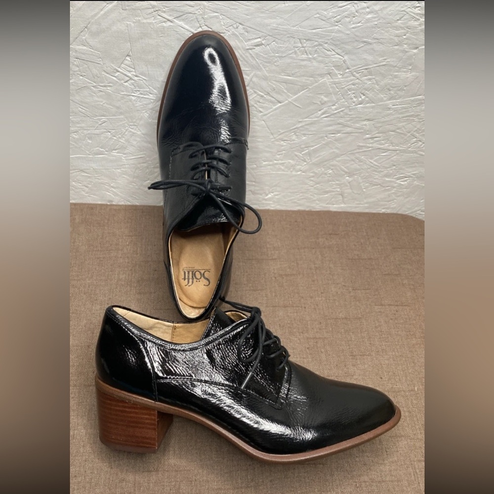 Sofft Shiny Black Leather Loafers